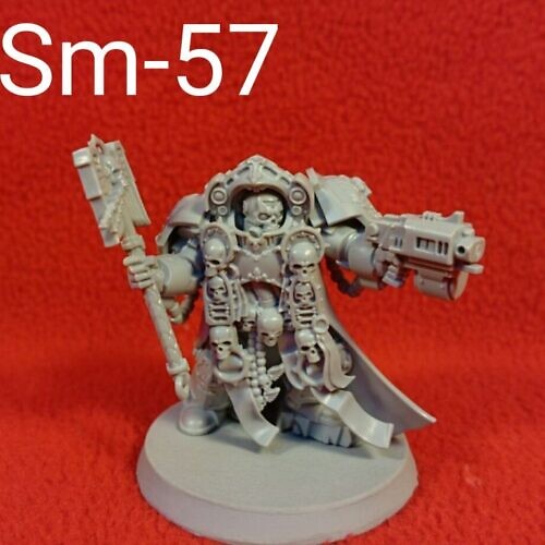SPACE MARINE CHAPLAIN IN TERMINATOR ARMOUR(GD EXCLUSIVE)